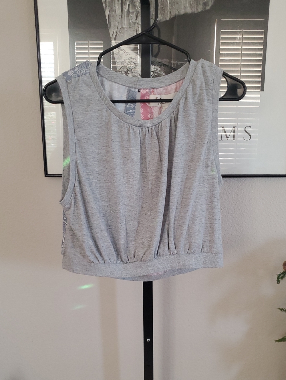 #44 Vintage Havana Light Gray Sleeveless Tank Top